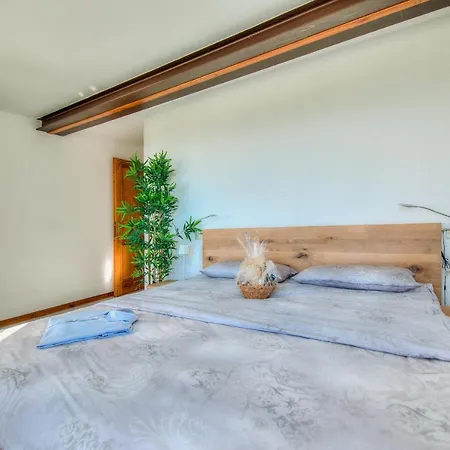 Apartment Borgata Levita Bardolino